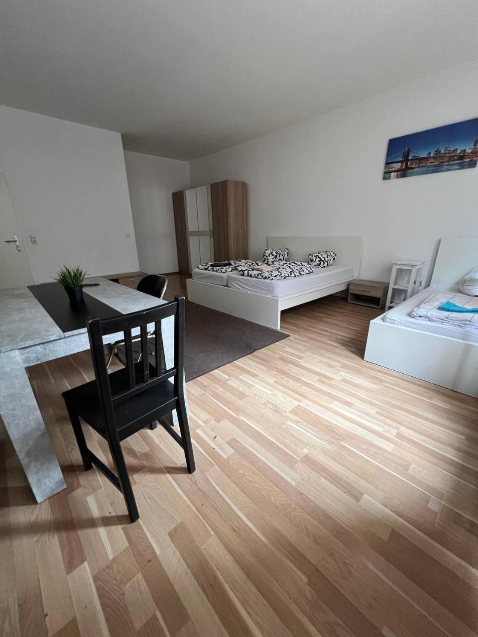 Big Apartment *